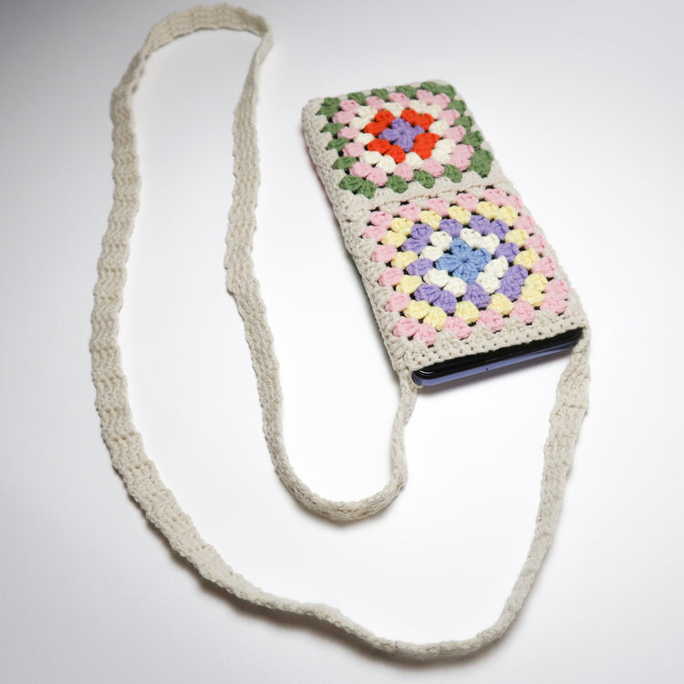 ÖRGÜ TELEFON ÇANTASI
