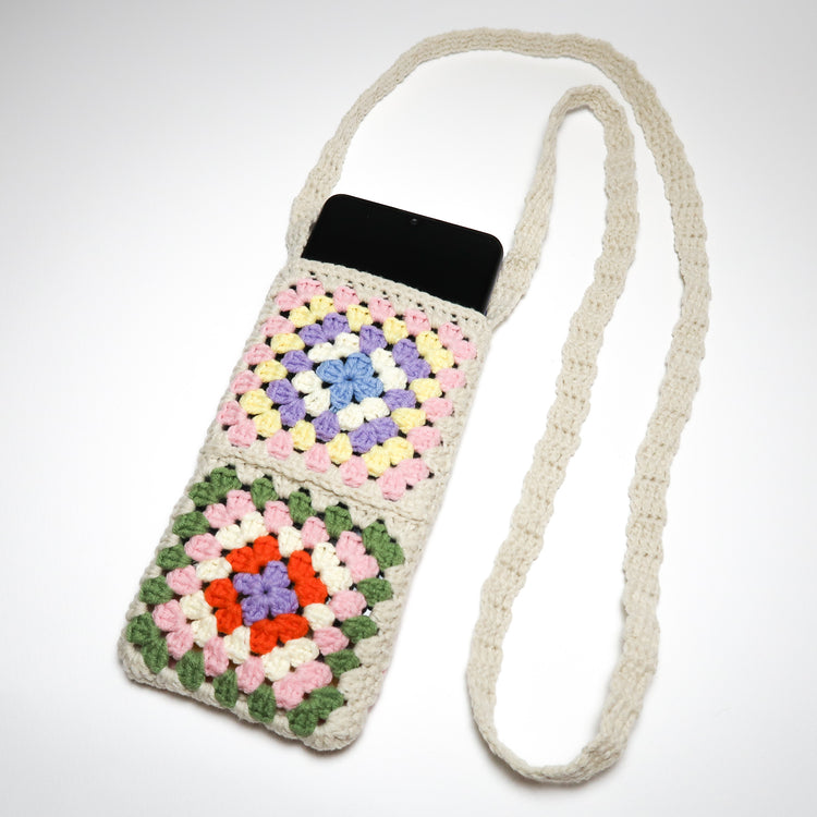ÖRGÜ TELEFON ÇANTASI